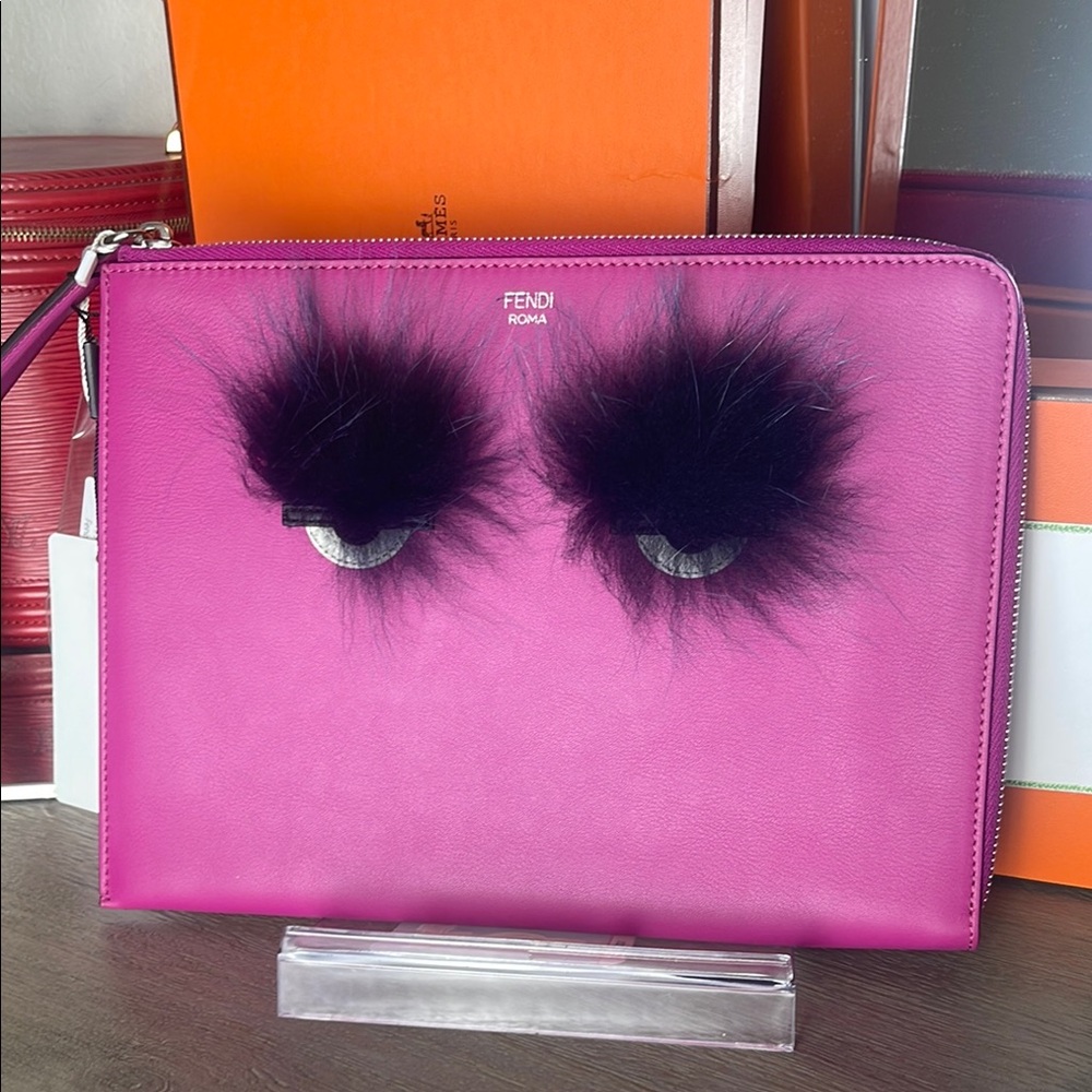 FENDI FUCHSIA LEATHER MONSTER CLUTCH